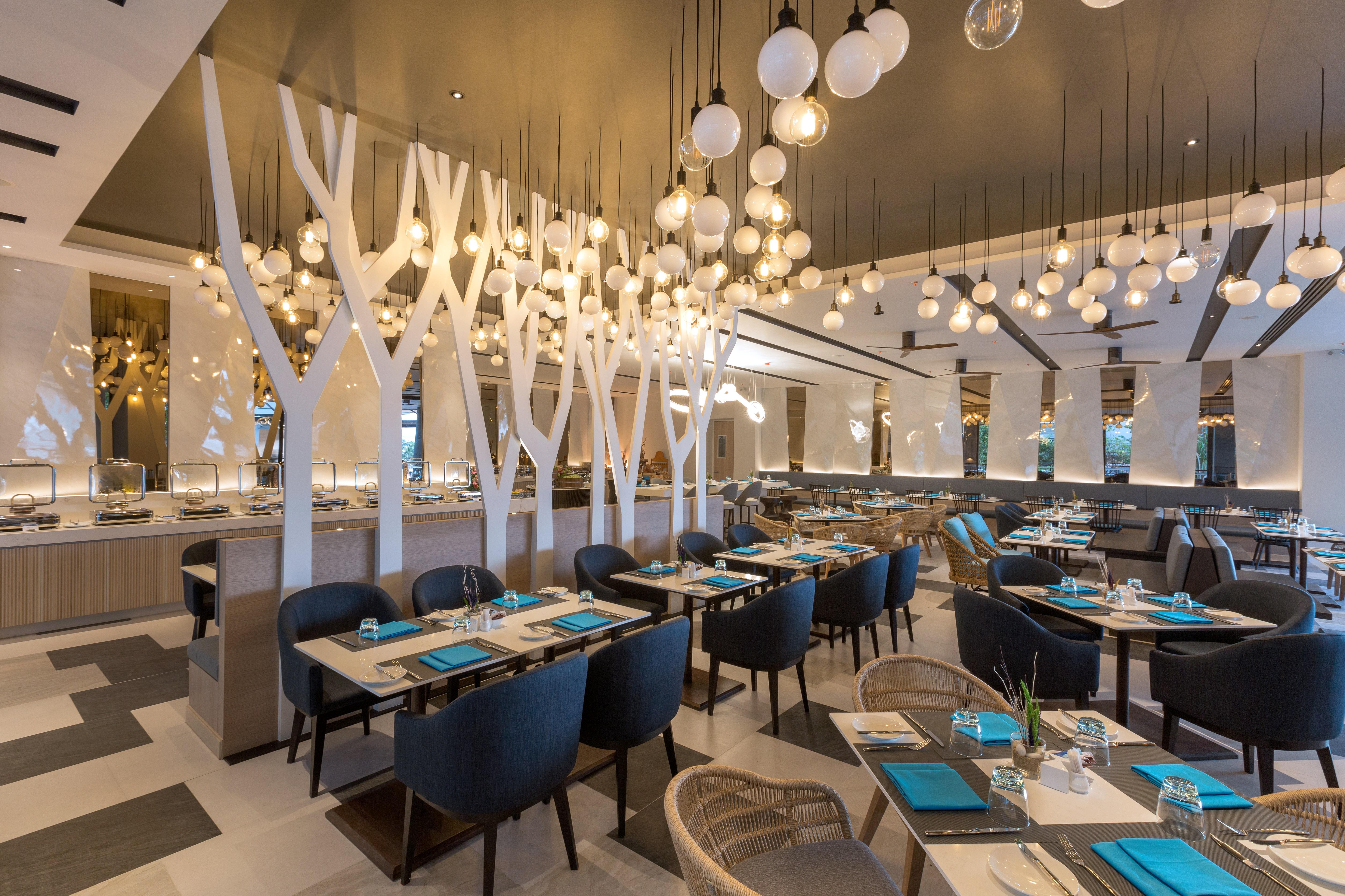 The Nature Phuket - Sha Extra Plus Exterior foto The restaurant