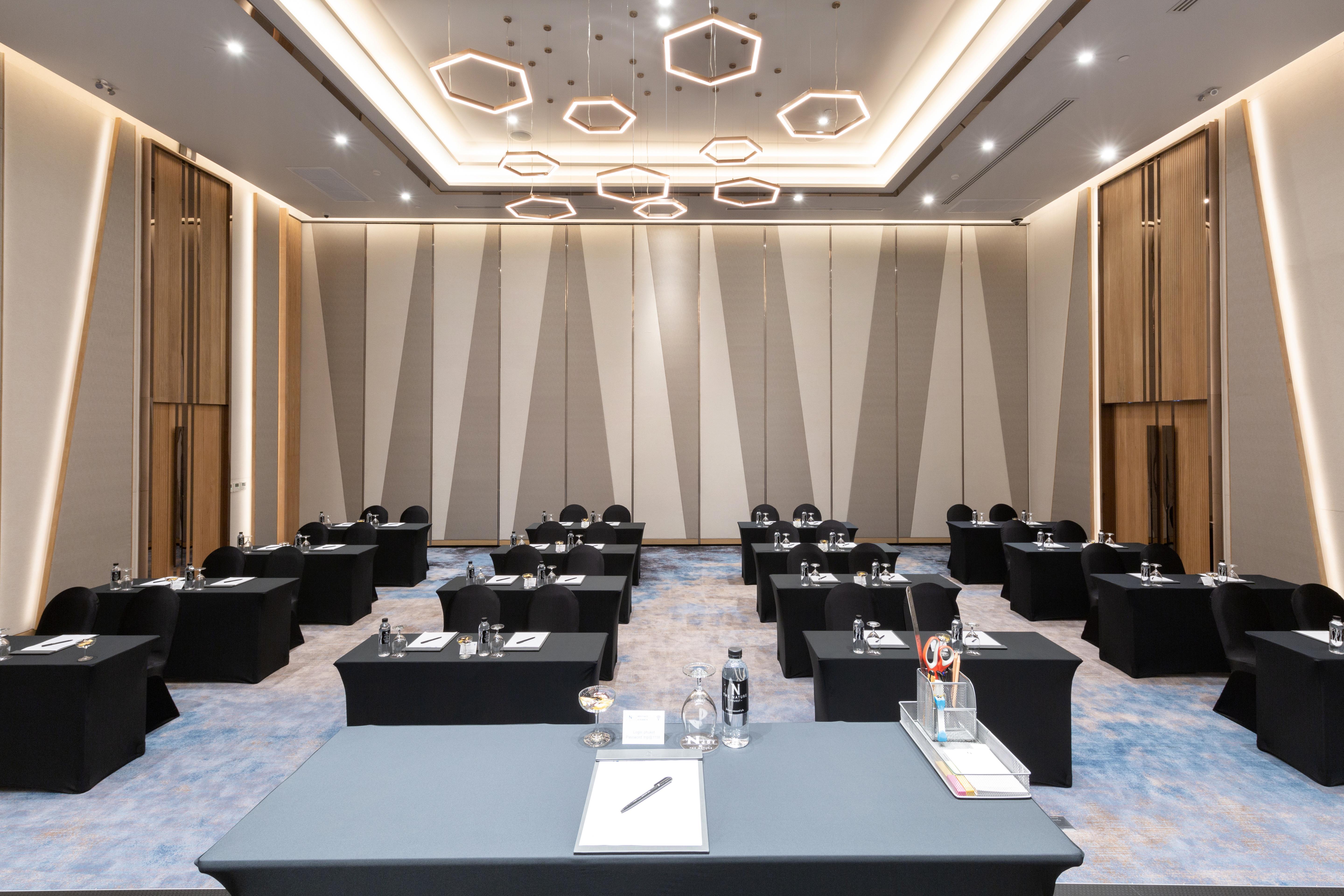 The Nature Phuket - Sha Extra Plus Exterior foto Meeting room